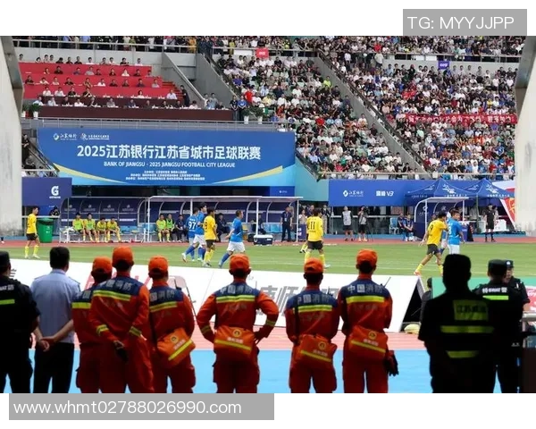 当足球巨星化身街头潮流达人展现赛场外的别样风采